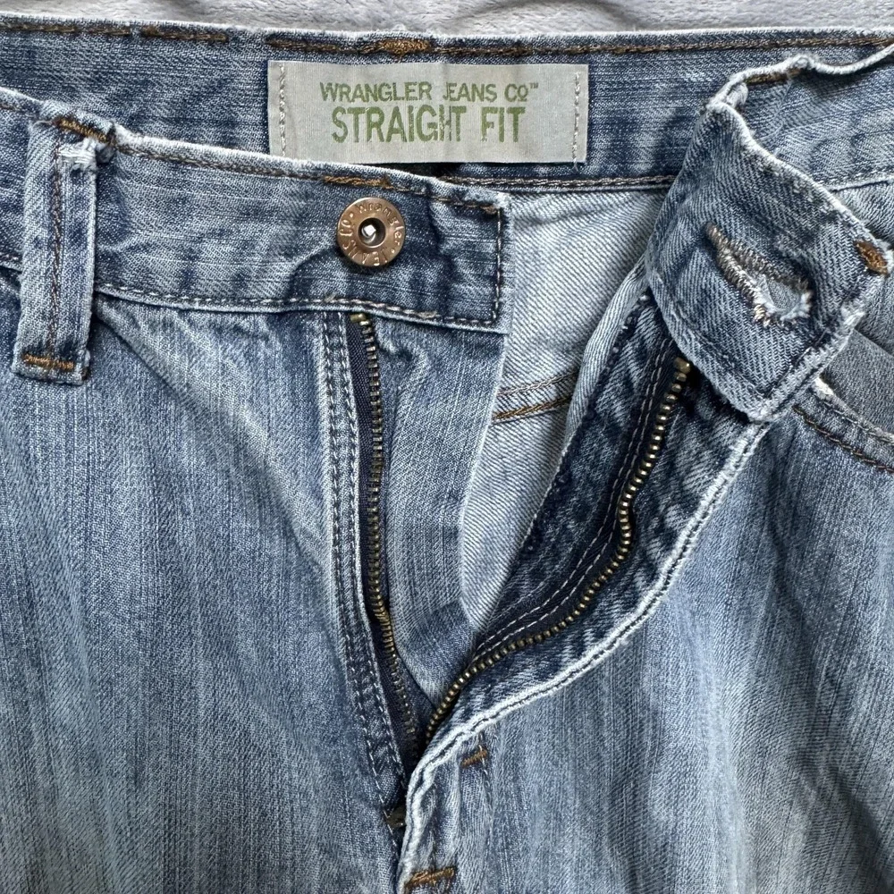 Wrangler Jeans Co Straight Fit Jeans Mens‎ 36x30 Distressed Rip Knee Workwear